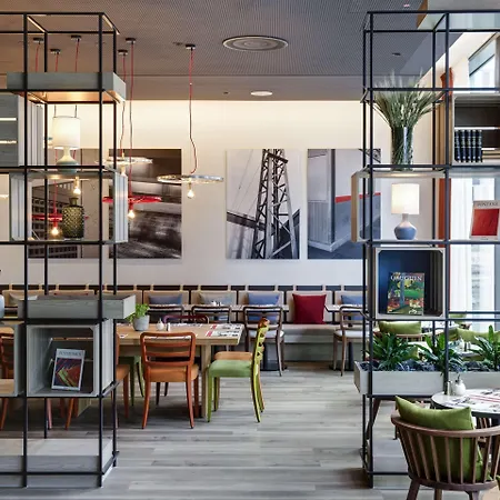 Intercityhotel Frankfurt Hauptbahnhof Sued